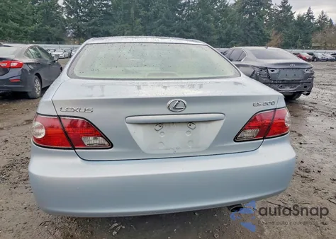2003 Lexus Es 300 z USA, uszkodzony, nr VIN JTHBF30G930134949
